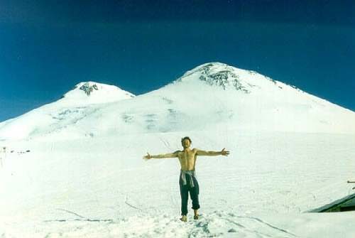 Elbrus_dima.jpg (21938 bytes)